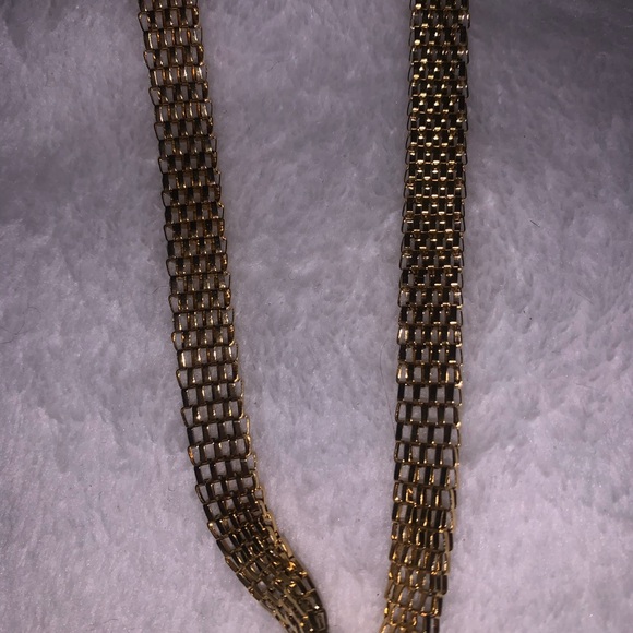 Gold Mesh Necklace costume jewelry - Picture 3 of 3